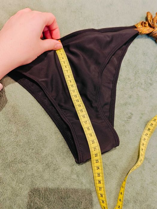 Kostium strój kąpielowy dwuczęściowy złoty świecący.