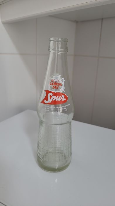 Garrafa antiga pirogravada Canada Dry (Spur) 220cc