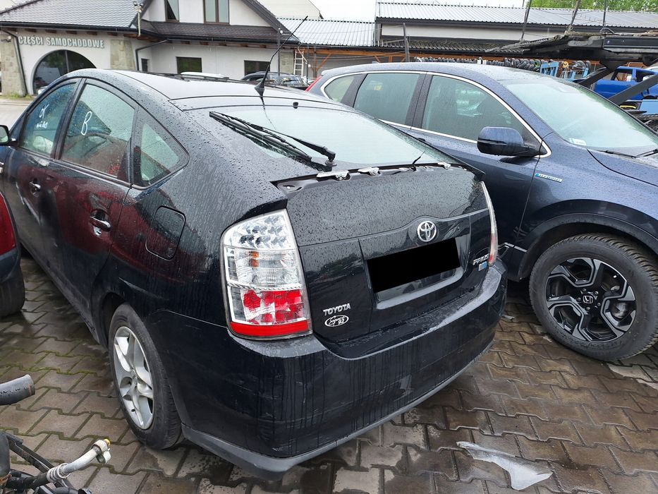 toyota prius 2 ii w20 szyba czarna klapa bagażnika 202