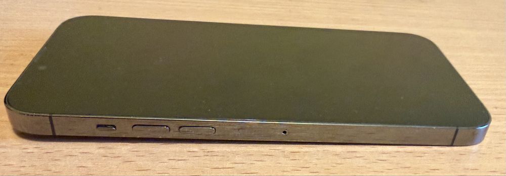 iPhone 13 Pro Max 256GB 77% kondycji baterii. Stan bardzo dobry.