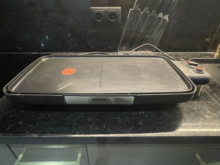 Grelhador Tefal com zona booster