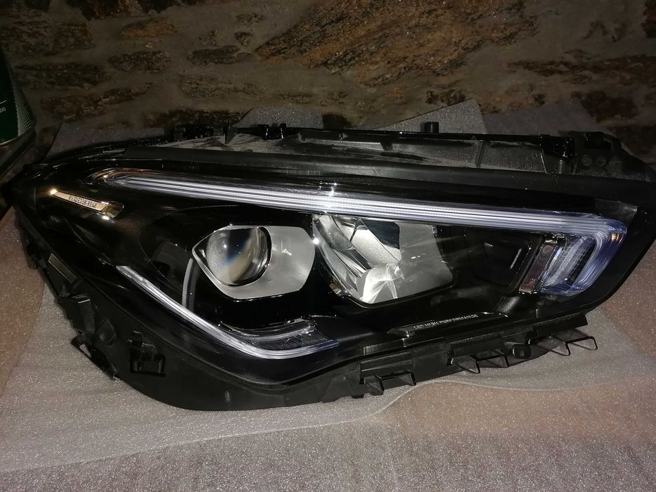 Farol Mercedes CLA w118 ótica óptica Led