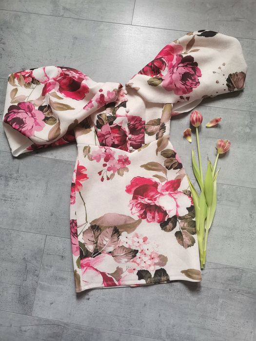 Asos sukienka w kwiaty