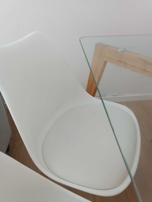 Mesa e sofá cama