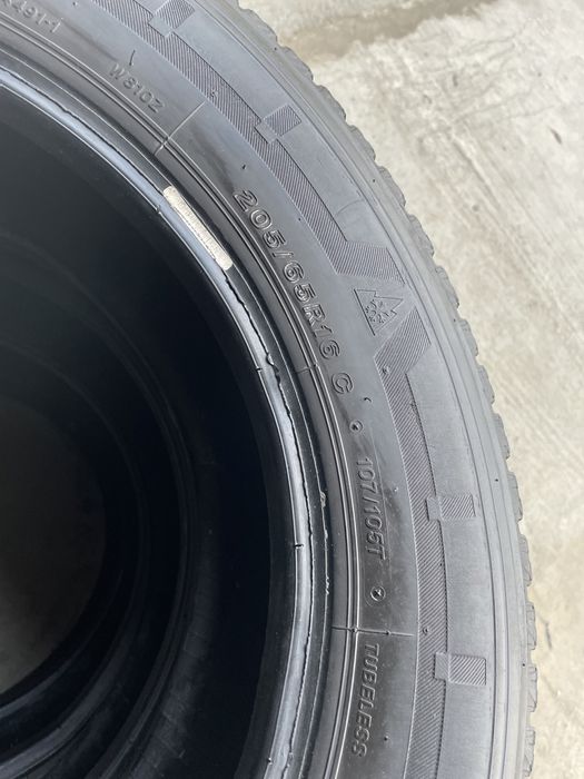 205/65/16с Bridgestone Blizzak W810