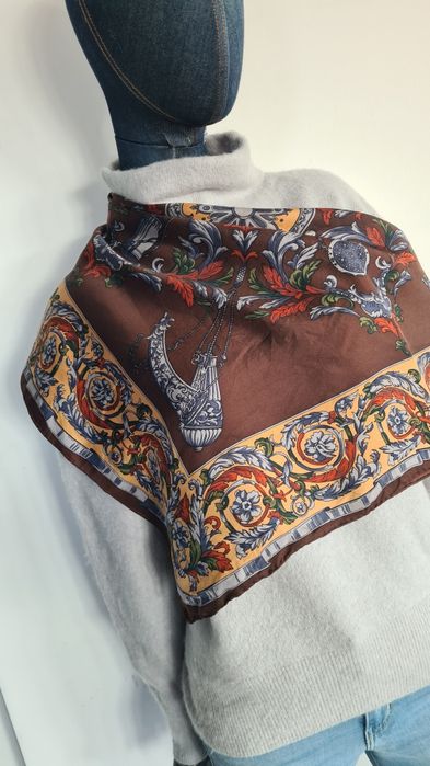 Chusta Gawroszka Szal Poszetka Loredano. 100% Jedwab Silk Jedwabna.