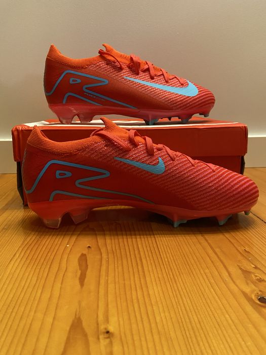 Chuteiras Nike mercurial