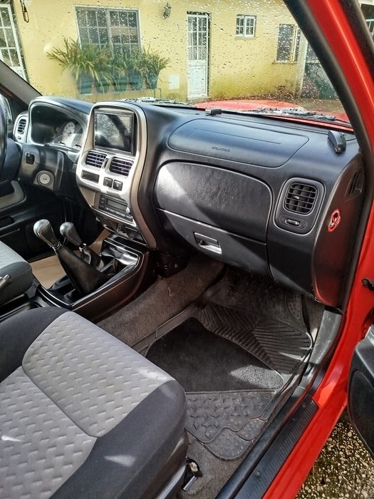 Nissan Navara D22 11/2004