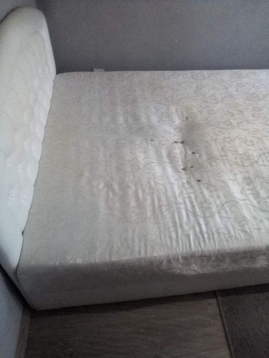 Продам кровать  б/у