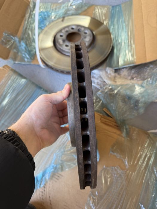 Диски тормозні BMW X1 U11 2023 Б.у оригінал