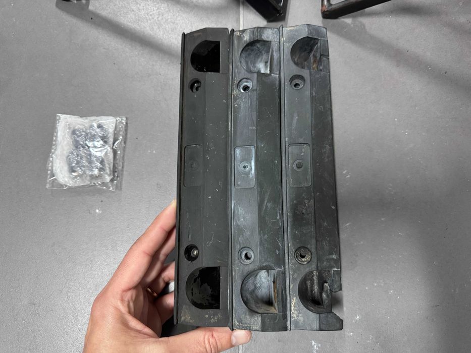 Borrachas de fixação das grelhas Farolins Range rover