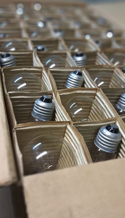 Żarówki Tesla e27 25W PRL