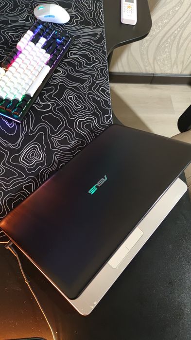 Продам Мощный Ноутбук Asus i3 Nvidia ssd