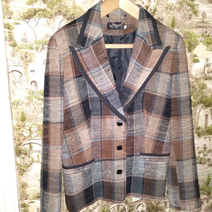 Продам піджак жіночий