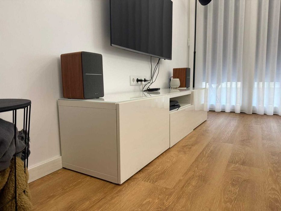 Aparador TV IKEA Branco