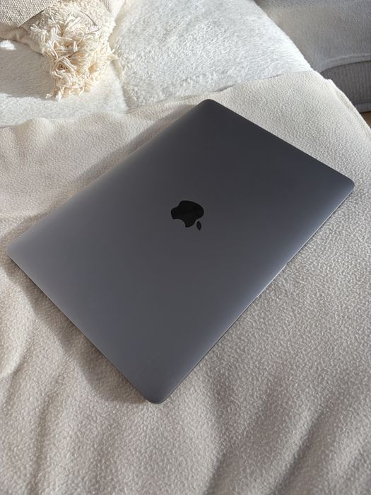 MacBook Pro M1 2020 13,3 cala 8GB 256GB 92% Baterii