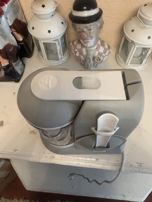 Пароварка блендер Beaba Babycook Solo