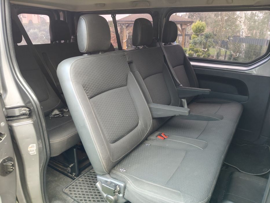 Opel vivaro 9 osobowy