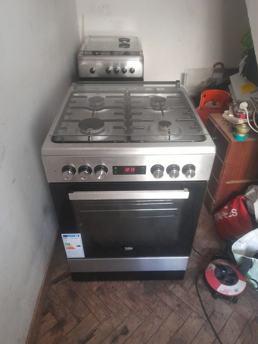 Fogão gás de botija ou canalizado faço a alteração  forno eléctrico ventilado com ascendedores automático