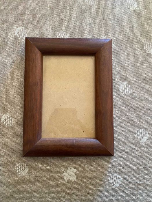 Várias molduras em boa estado