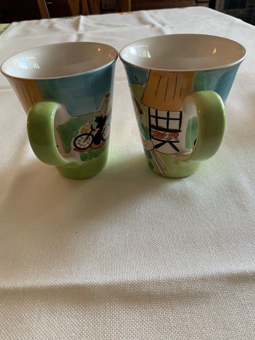 Duas canecas para cha ou café