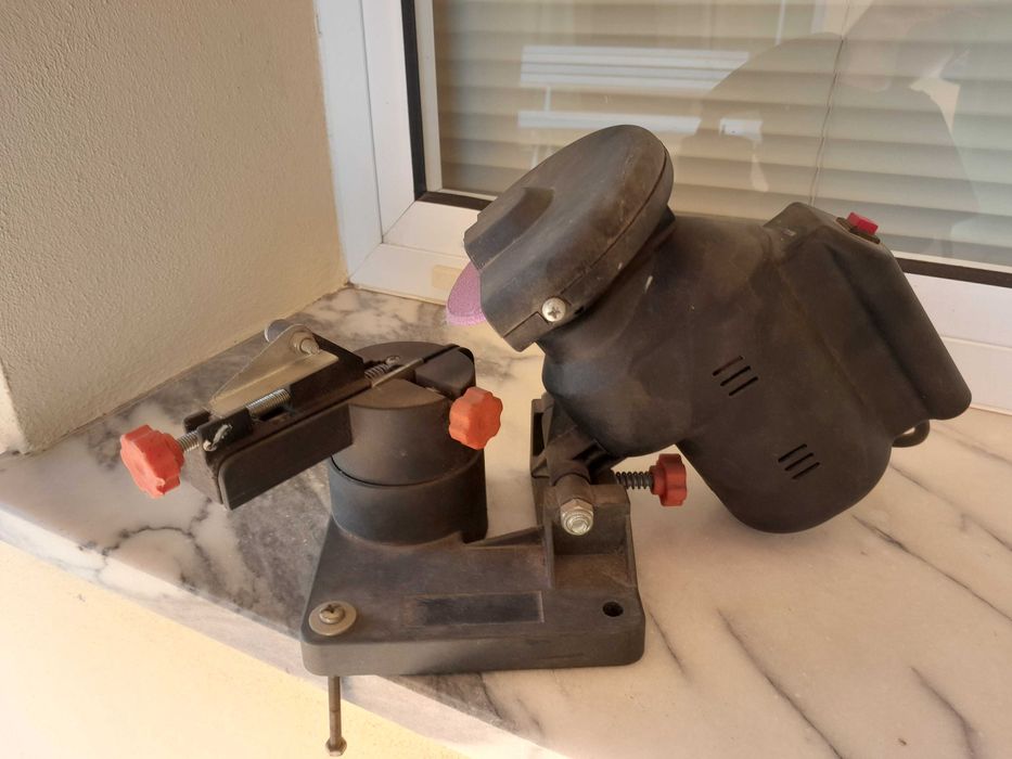 Vendo máquina para afiar corrente de motosserra