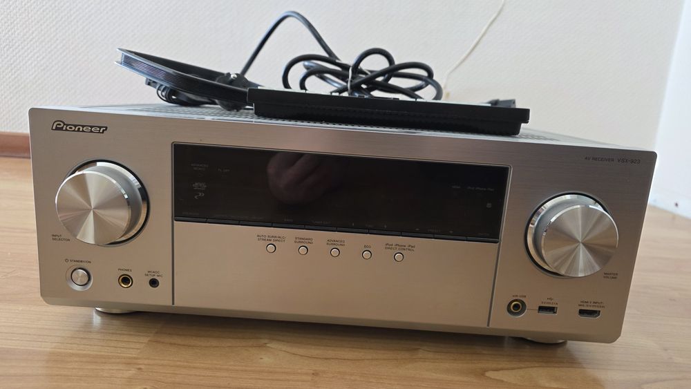 Amplituner kina domowego  Pionier VSX - 923S