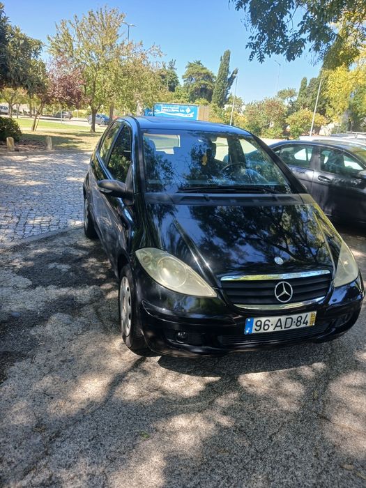 Mercedes A150
Ano 2005
Cilindrada: 1.500
Combustível: Gasolina
Ano 2005
Cilindrada: 1.500