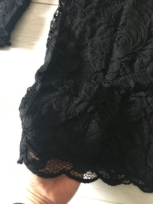 Sukienka wizytowa mini czarna koronka