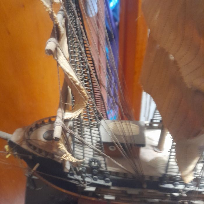 Vendo decoração em madeira