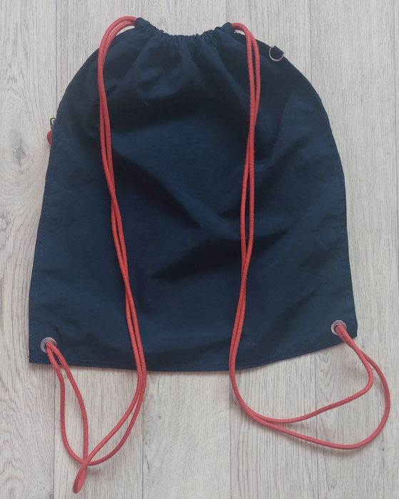 Рюкзак б/у на утяжке Kipling 15L (Belgium)