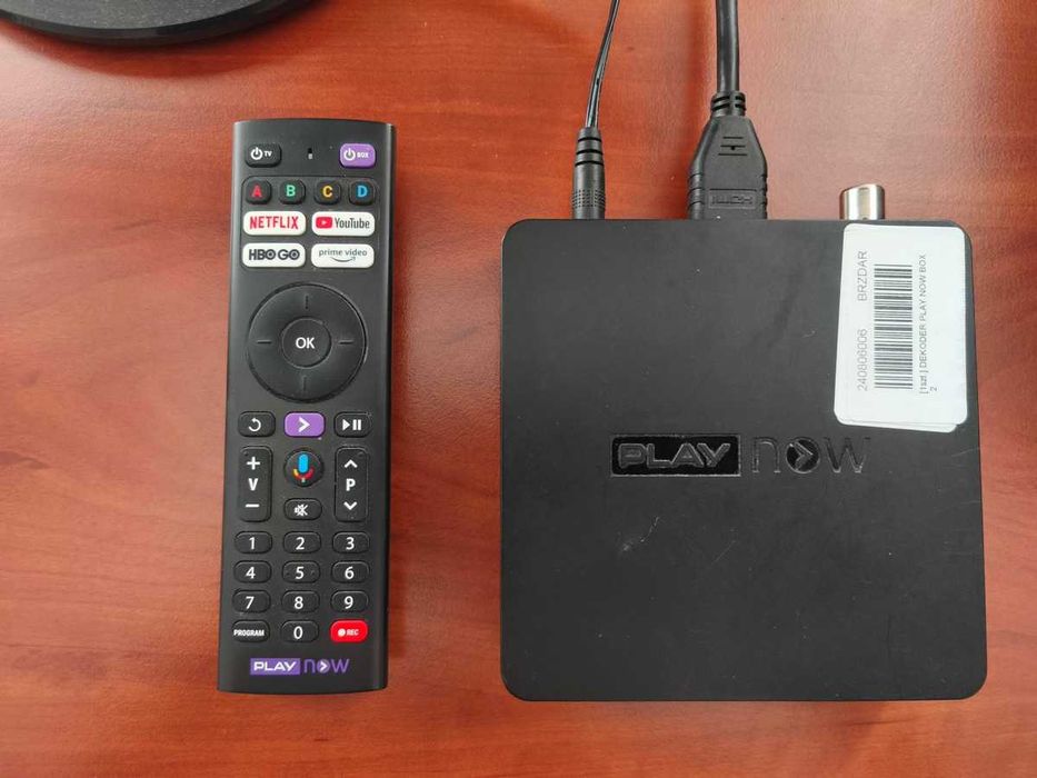 Play Now Android TV Box 2 TV z Polski i całego świata + DVBT2