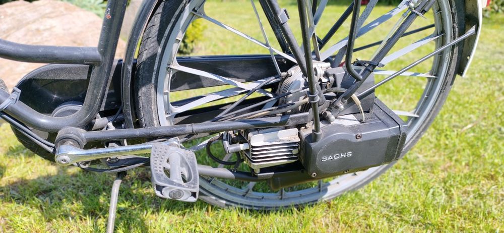 Rower sparta z silnikiem spalinowym sachs