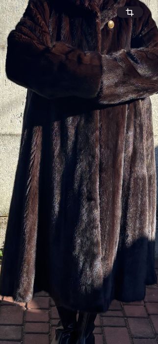 Цельная норковая шуба