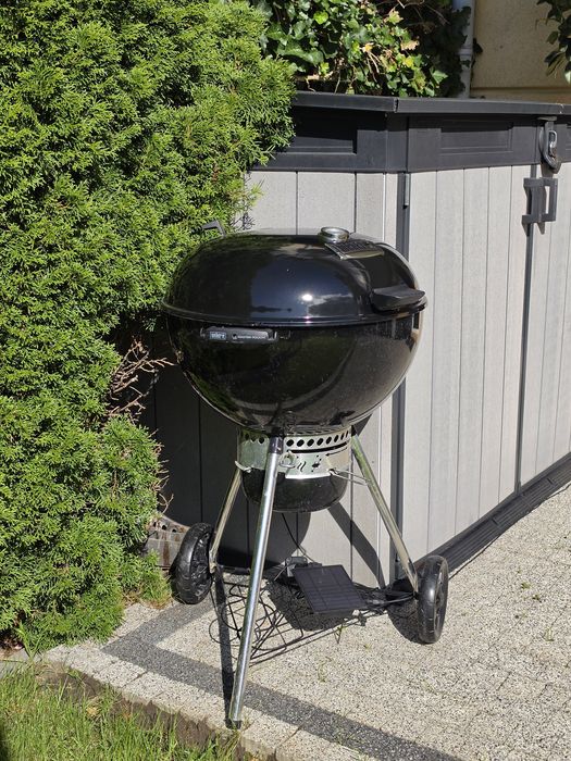 Grill super stan jak nowy Weber