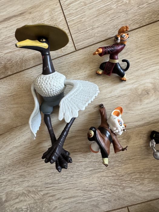 Іграшки макдональдз