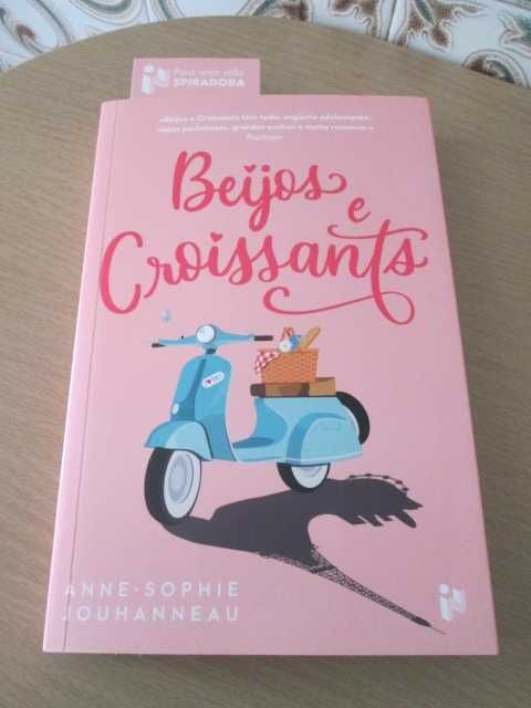 Beijos e Croissants  de Anne-Sophie Jouhanneau (oferta portes)