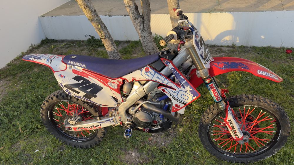 Honda cr450R  2011 com muito material