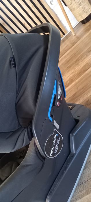 Nosidełko z bazą isofix PegPerego