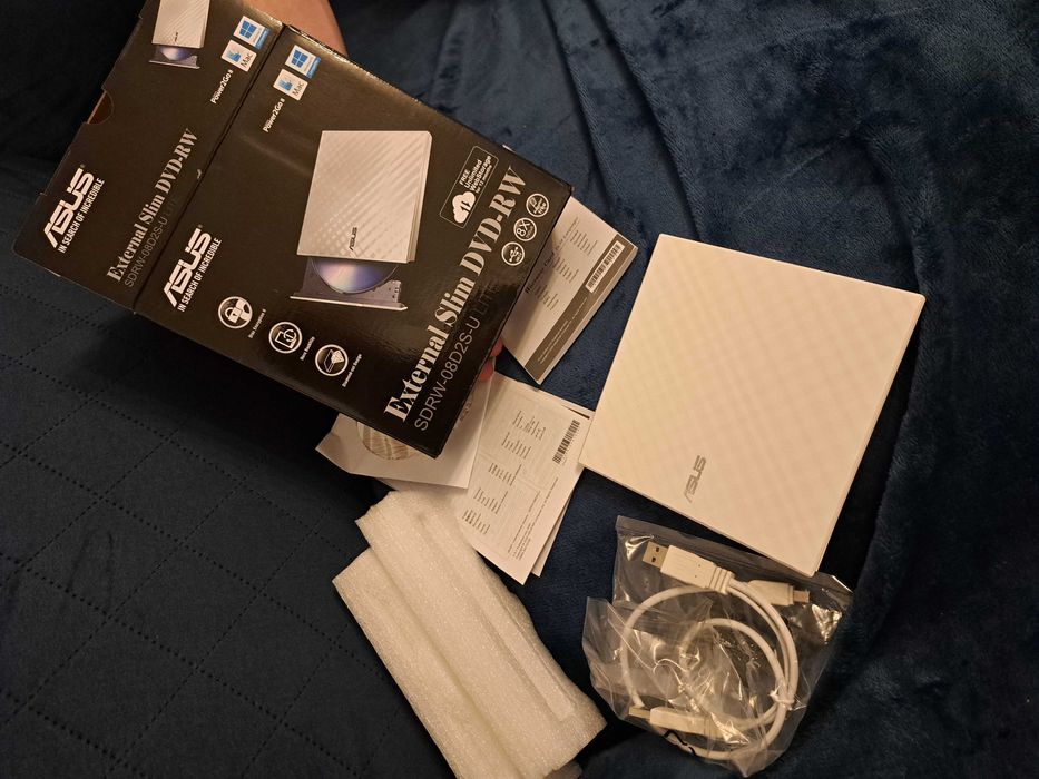NOWY Napęd ASUS biały