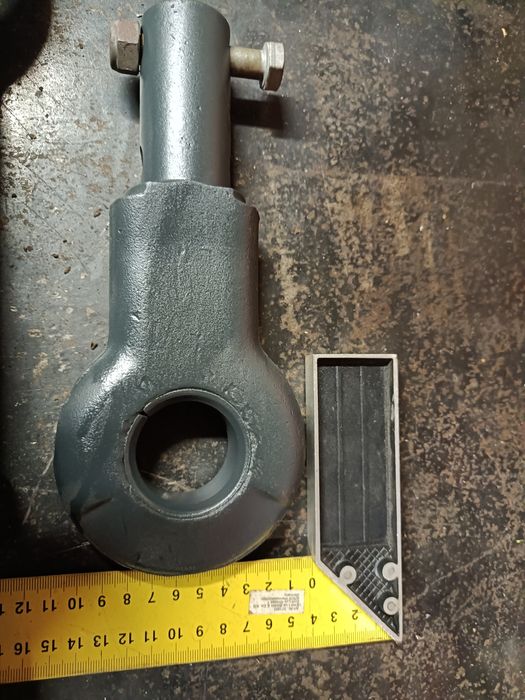 Zaczep do własnej konstrukcji