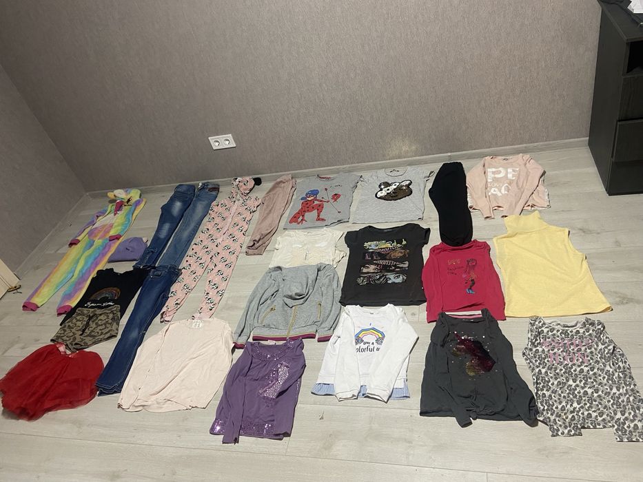 Одяг для дівчинки