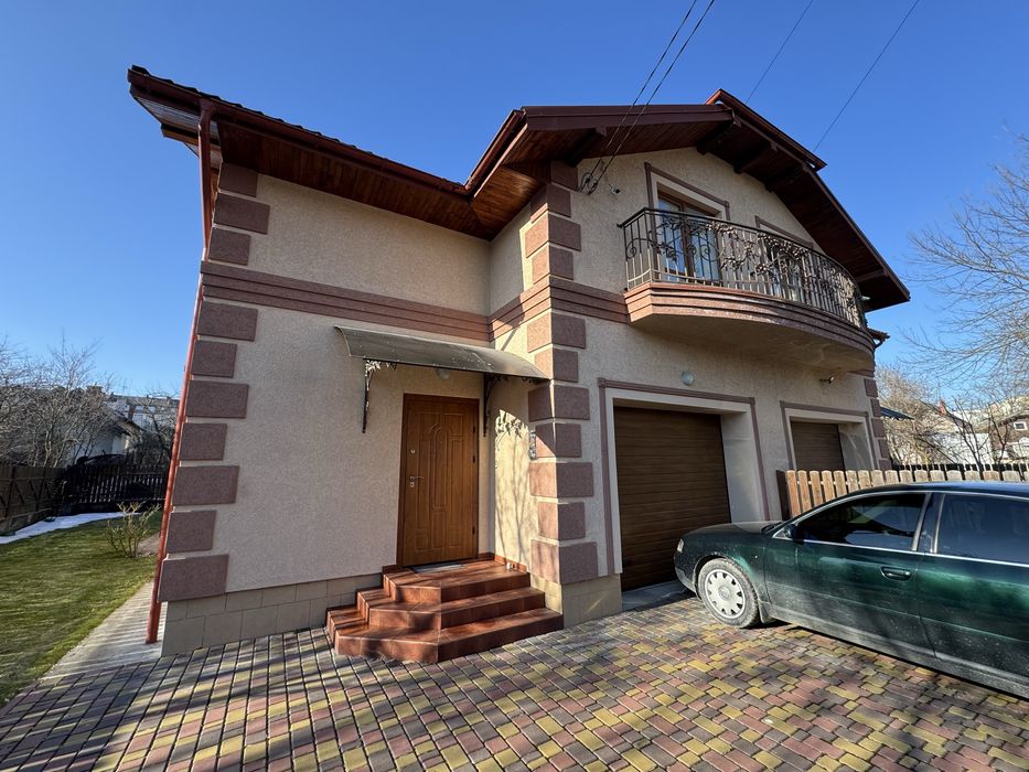 Продаж великого дуплексу у спокійному районі міста на Каскаді!