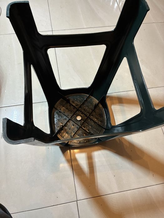 Banco verde de plástico