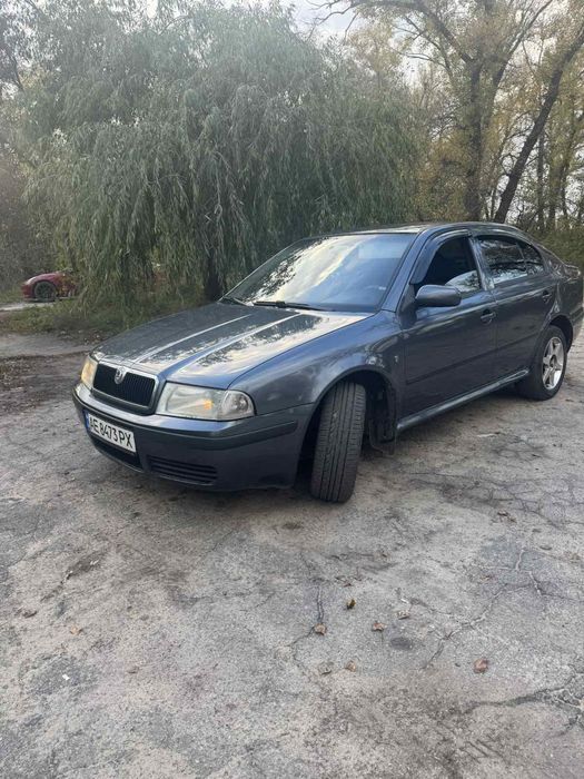 Skoda Octavia tour 1.6 mpi