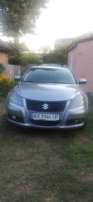 Suzuki Kizashi 2011