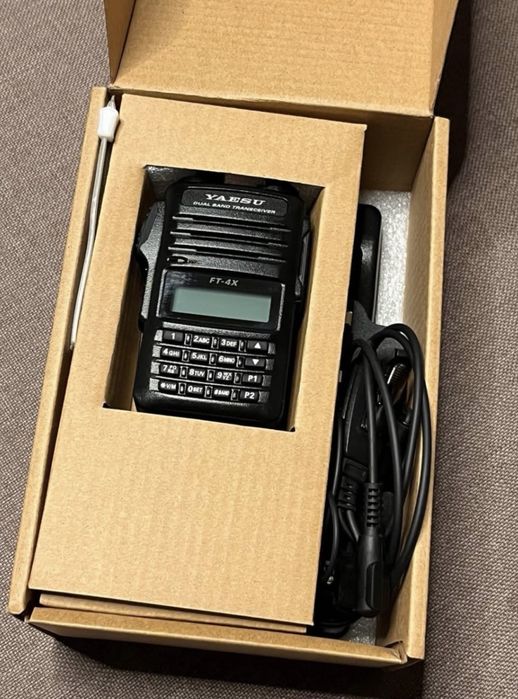 Raditelefon YEASU FT-4XE  VHF/UHF 5W
