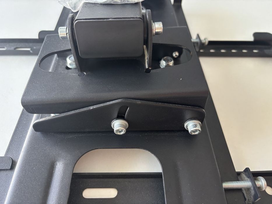 Suporte TV Qilive - rotativo e inclinável