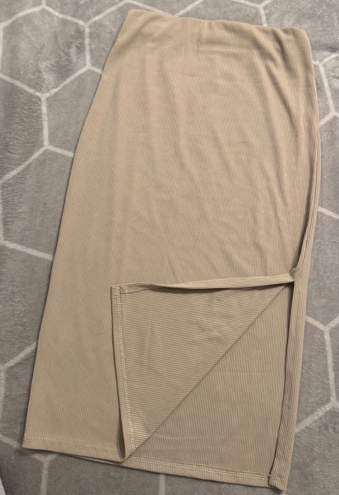 Komplet - sweter i spódnica