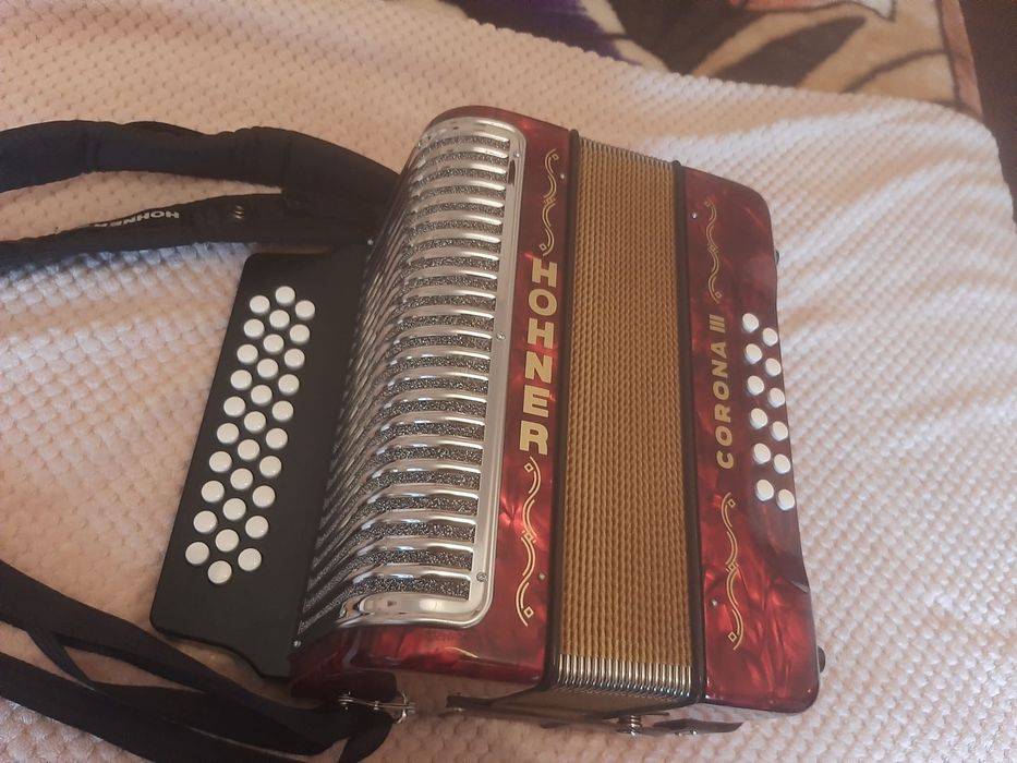 Concertina Hohner 3a voz em Sol